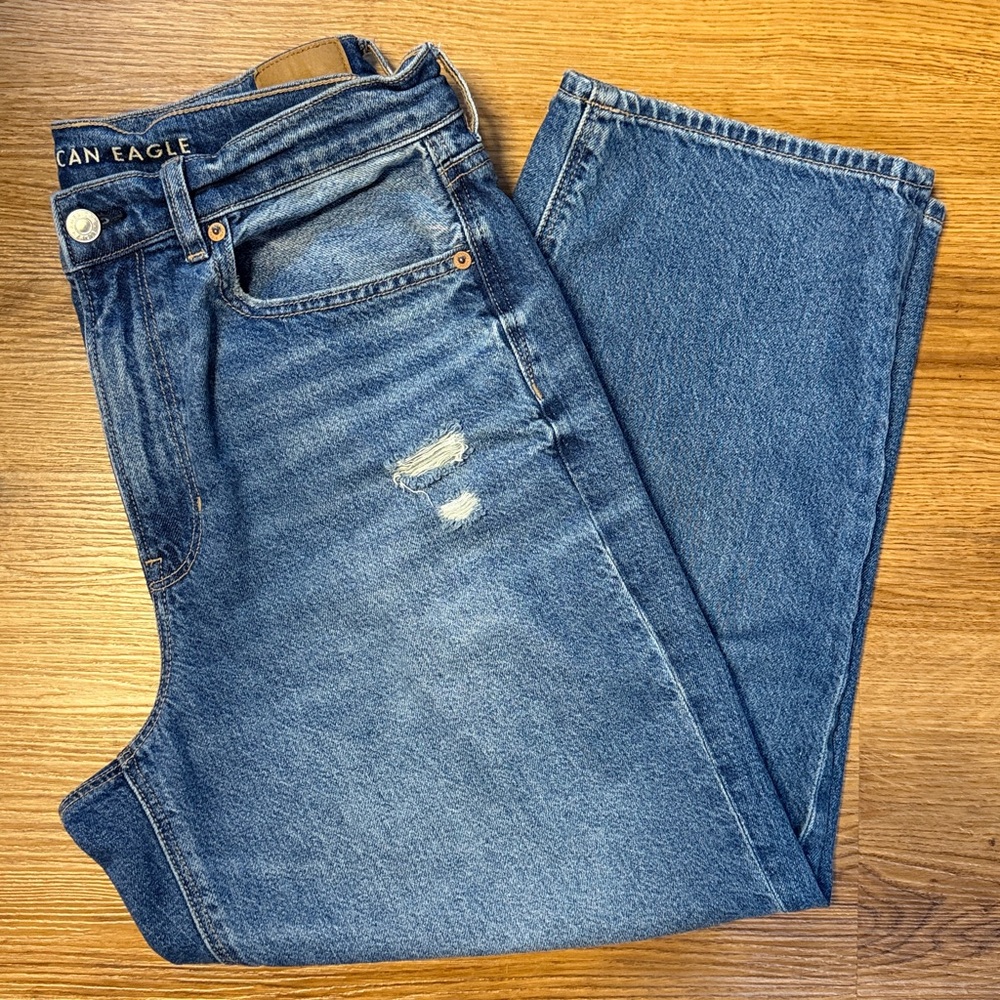 Women’s American Eagle Super High-Rise Baggy Straight Jeans